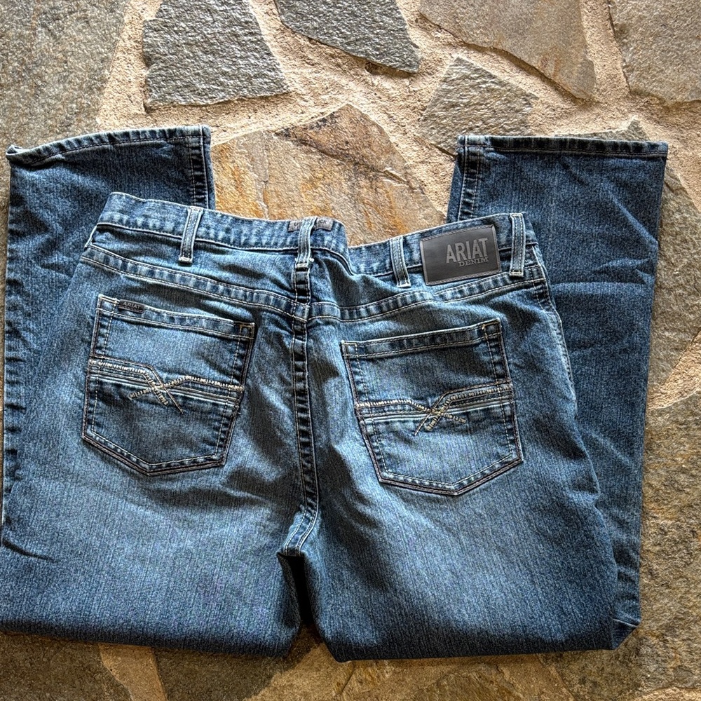Ariat Men's Classic Indigo Straight Jeans M4 Relaxed Straight Leg sz 40 long 30